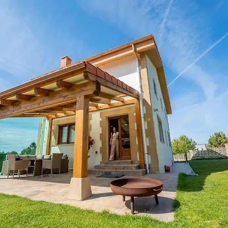 Lujo Y Piscina En Cantabria Apartamento *